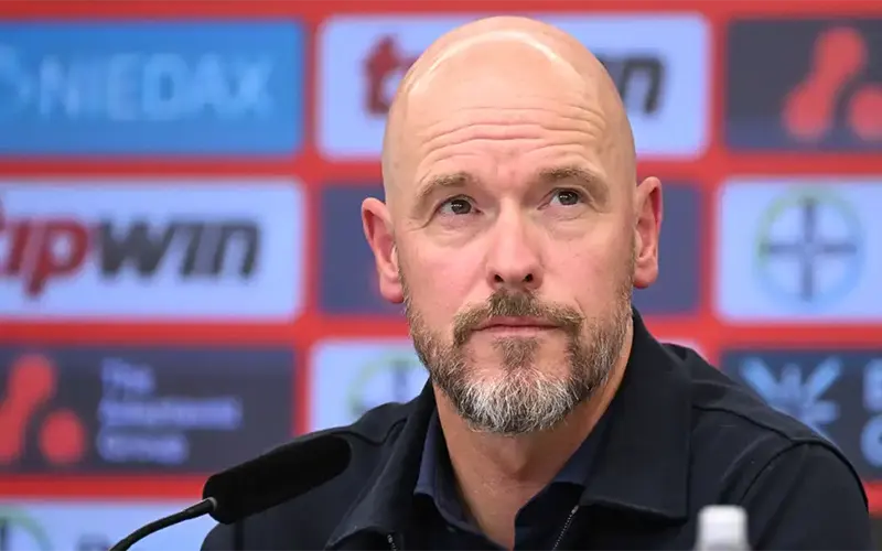 Erik ten Hag tỏ ra lạnh nhạt với Granit Xhaka