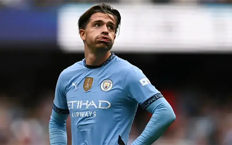 Jack Grealish buộc phải thay đổi để thích nghi tại Man City